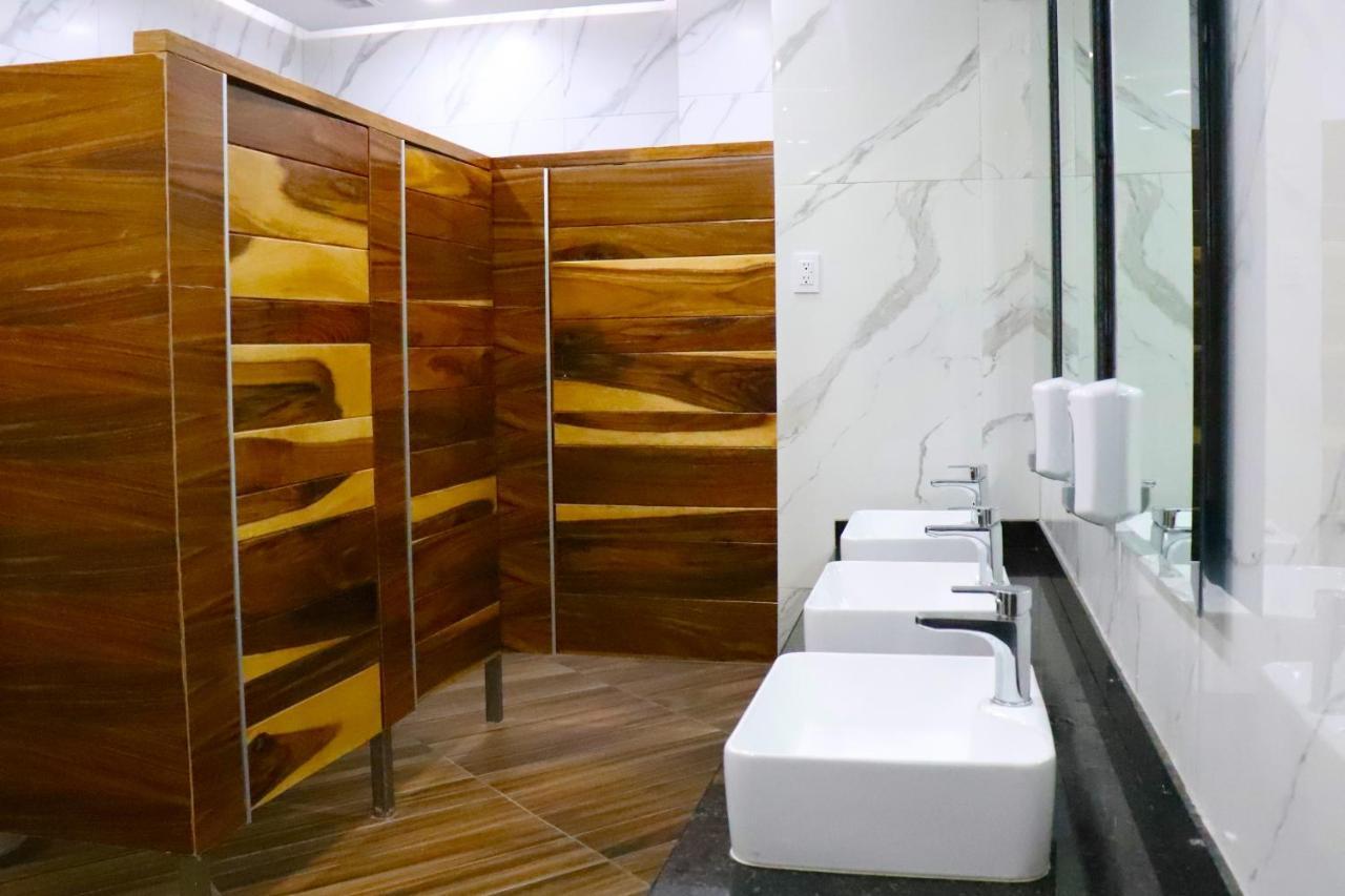 Hotel Bugari Aeropuerto Guadalajara Las Pintas Esterno foto