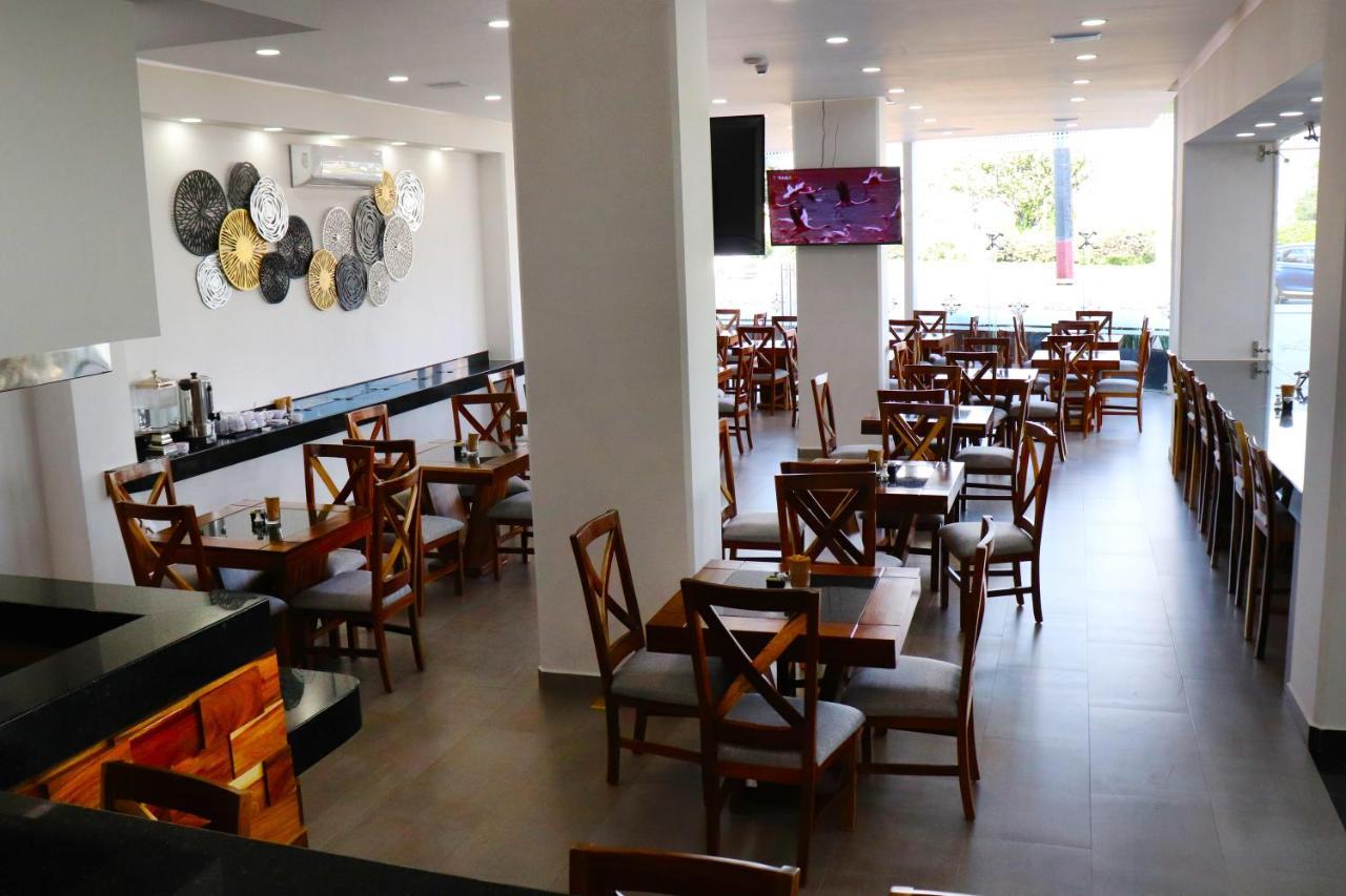 Hotel Bugari Aeropuerto Guadalajara Las Pintas Esterno foto